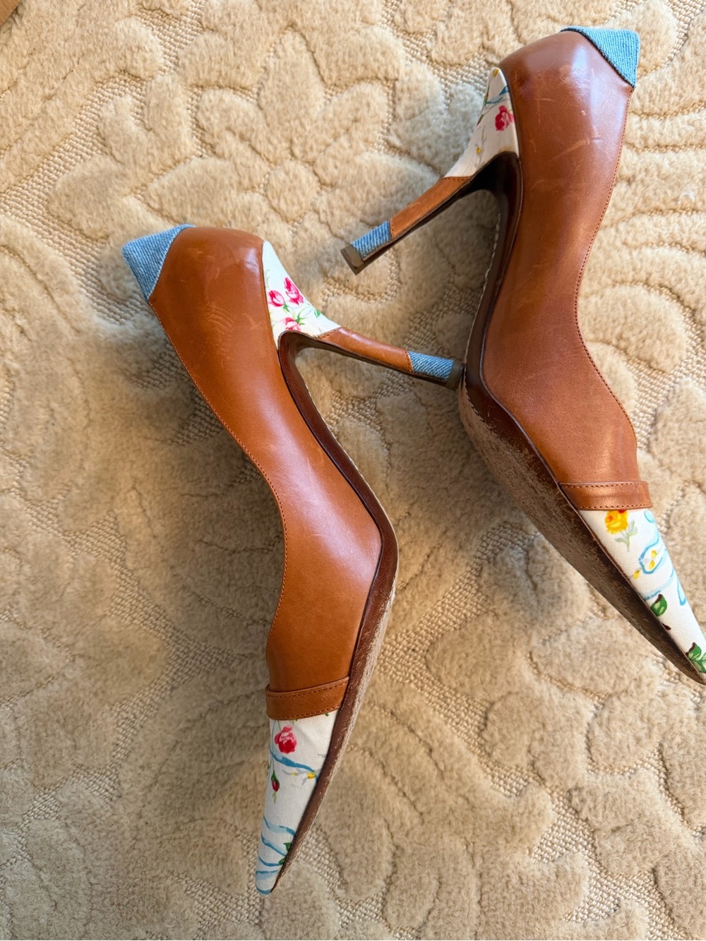 DIOR rare find. 
LEATHER,DENIM,FLORAL PUMP Archival Style! EUC ,SIZE 39  wow - Picture 5 of 7